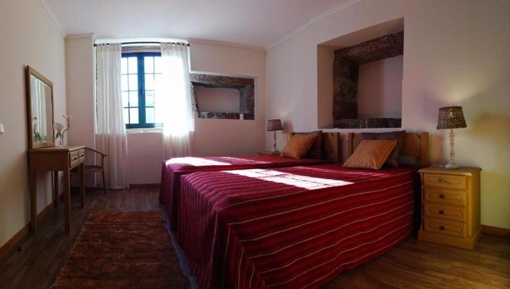 Guesthouse Casa Das Abegoarias Селорику-ди-Башту Экстерьер фото