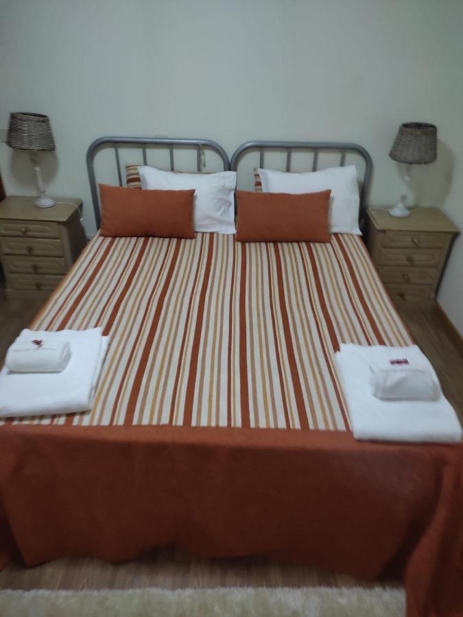Guesthouse Casa Das Abegoarias Селорику-ди-Башту Экстерьер фото